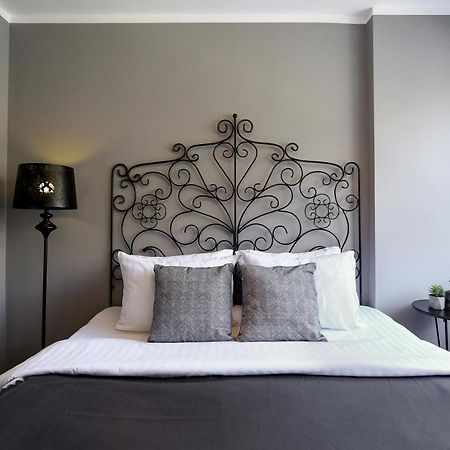 Captivating Old Town Apartment Βουκουρέστι Εξωτερικό φωτογραφία