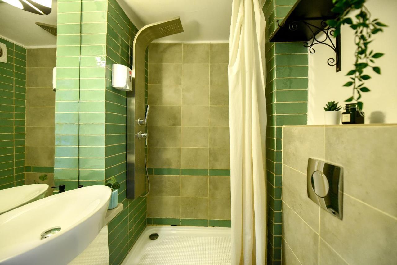 Captivating Old Town Apartment Βουκουρέστι Εξωτερικό φωτογραφία