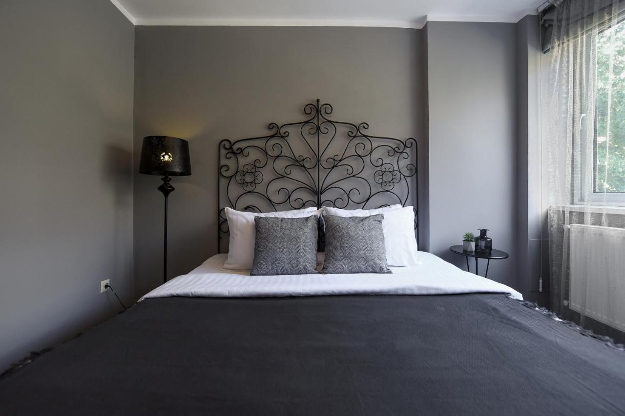 Captivating Old Town Apartment Βουκουρέστι Εξωτερικό φωτογραφία